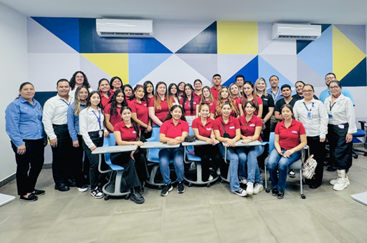 ​Alumnos de Administración visitan Maquilas Tetakawi en Empalme