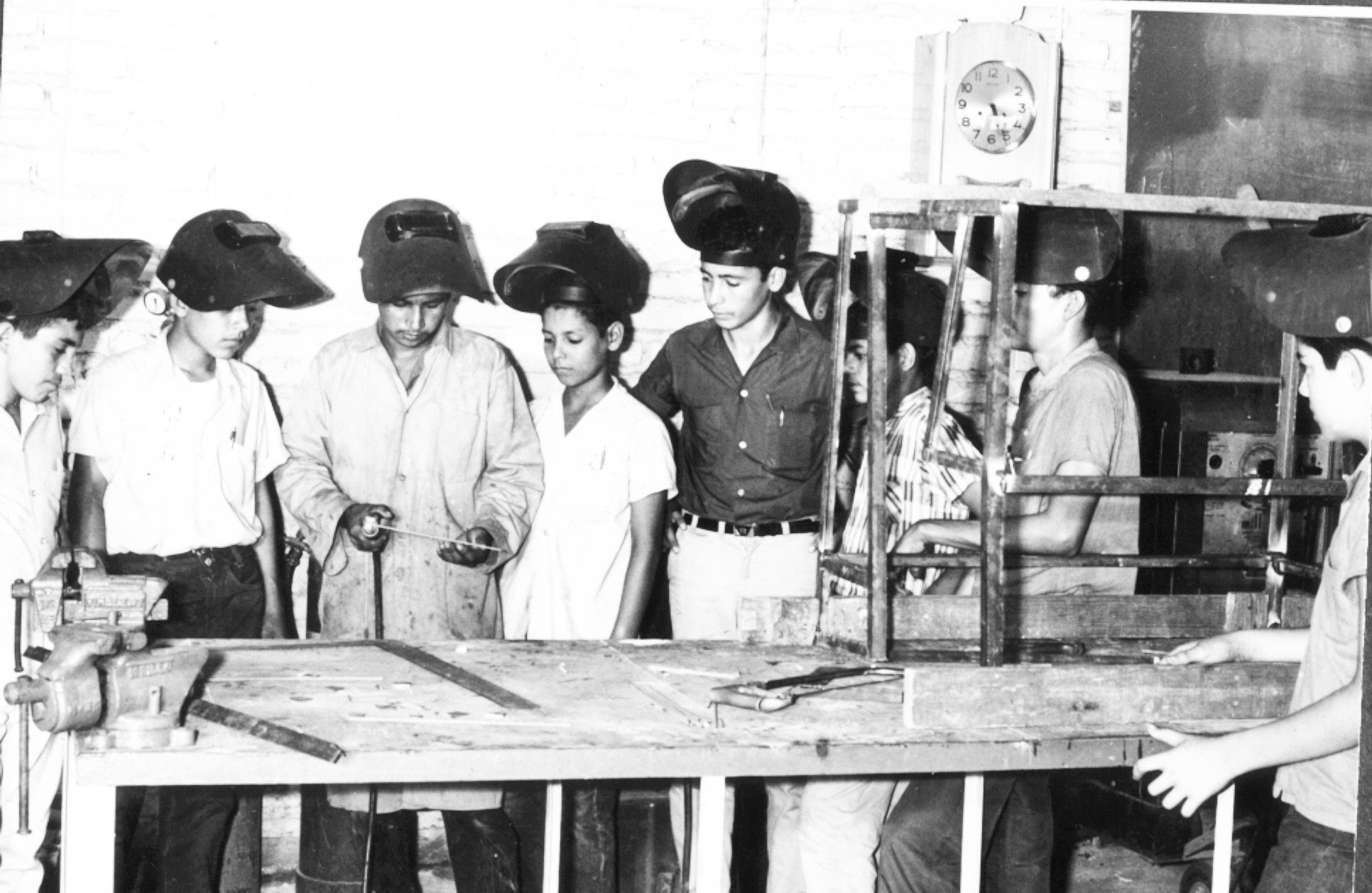 Clases de soldadura eran parte de la formación de los jóvenes de la secundaria técnica