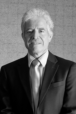 Dr. Isidro Roberto Cruz Medina